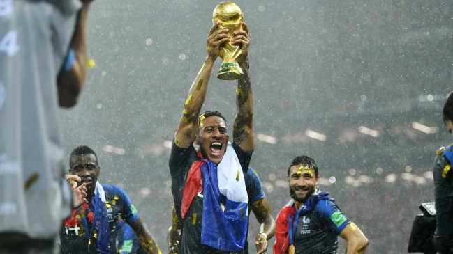 La FIFA sumó nuevo título de Francia al trofeo de la Copa del Mundo La FIFA sumó nuevo título de Francia al trofeo de la Copa del Mundo