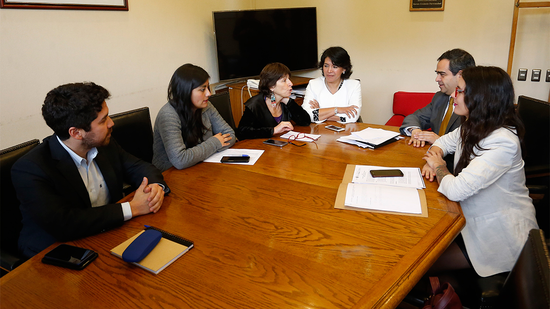 Aula Segura: Senadores de oposición acordaron votar por separado el proyecto