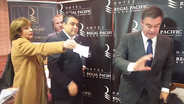 Empresario se desdijo en tribunales y pidió disculpas al senador Ossandón