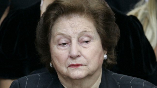 Lucía Hiriart celebra victoria judicial sobre ex albacea del dictador