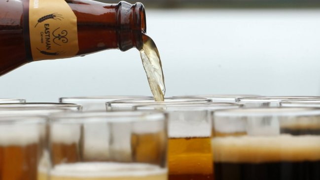 Senda: 36 personas mueren cada día por consumo de alcohol