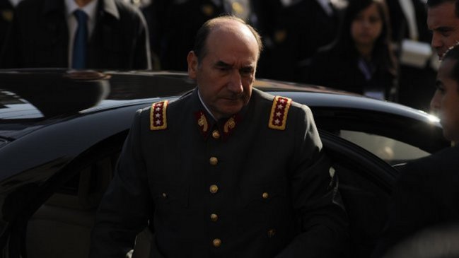 Esposa de general Fuente-Alba declara ante ministra Rutherford