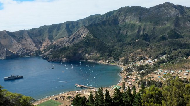 Pugna por tesoro de Isla Juan Fernández terminó con salida del director regional de Conaf