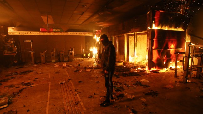 Metro contabiliza 19 estaciones con destrozos durante las protestas