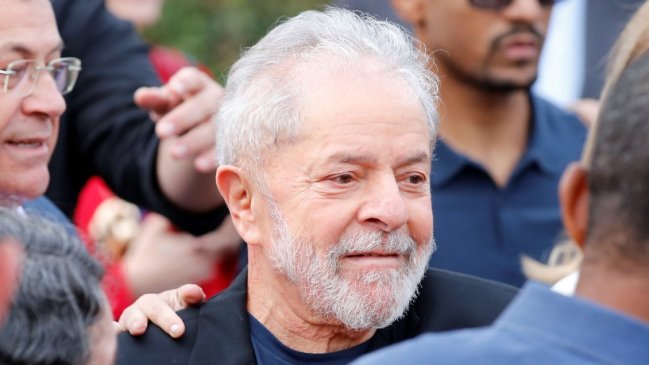 Lula da Silva salió de la cárcel un año y siete meses después
