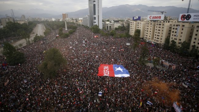 La encuesta CEP recoge los efectos de la crisis social