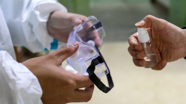 Número de muertos por brote de coronavirus en China subió a 80