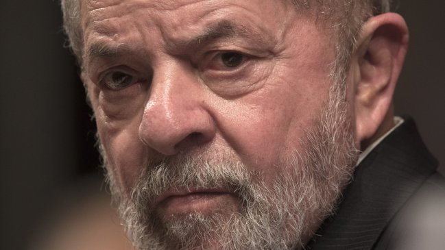 Lula pide aplazar interrogatorio para asistir a audiencia con el papa Francisco
