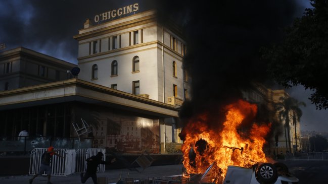 Disturbios en cercanías de la Quinta Vergara marcaron la previa de la primera noche del Festival de Viña