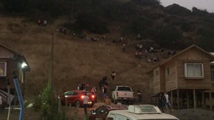   Personas evacuan zona costera en Iloca tras mensaje de Onemi 