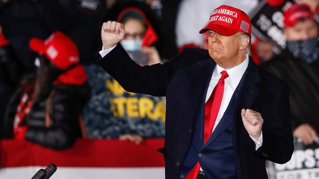 Mayoría republicana se pliega a Trump y evita su condena en juicio político por el asalto al Capitolio