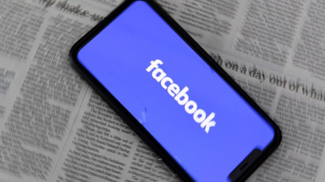 ¿Por qué Facebook bloqueó las noticias en Australia y Google comenzó a pagar por ellas?
