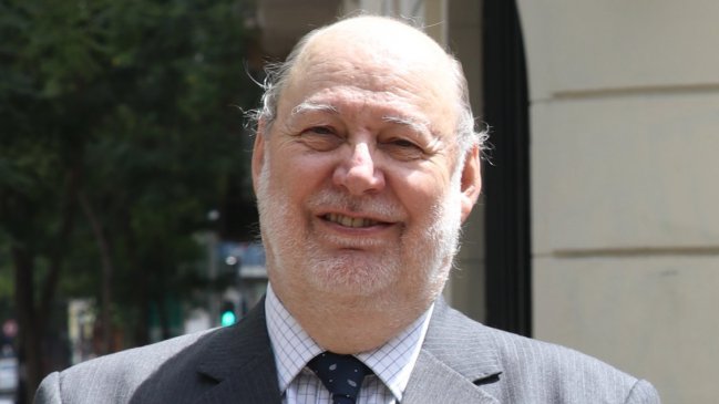 A seis semanas de la mega elección del 11 de abril, el Servel nombra nuevo presidente