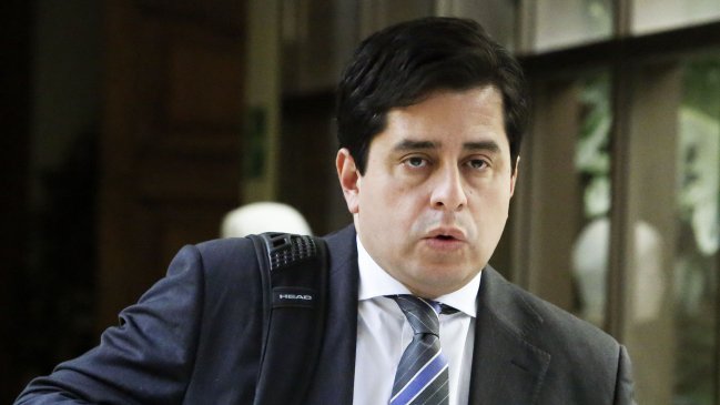 Presidente de la Comisión de Constitución del Senado buscará 