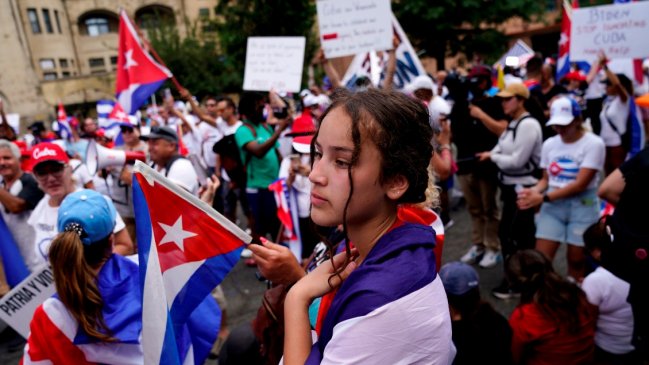 Piden que se aísle a Cuba como a la Sudáfrica del apartheid