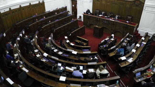 Definición de vicepresidencias de la Convención tensiona al PC y FA, que no llevaron nombres en conjunto