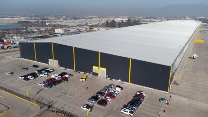 Gobierno destacó instalación de centro de distribución de Mercado Libre en Colina