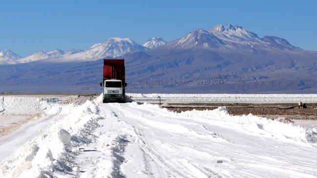 Gobierno anunció licitación para extracción y producción de 400 mil toneladas de litio