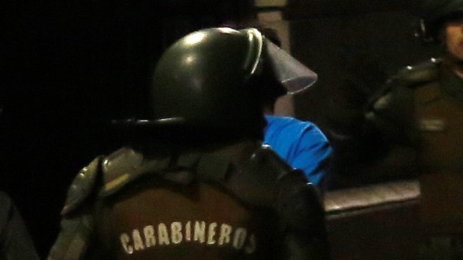 Estallido social: Dos ex carabineros que torturaron a adolescente pasarán cuatro años en la cárcel