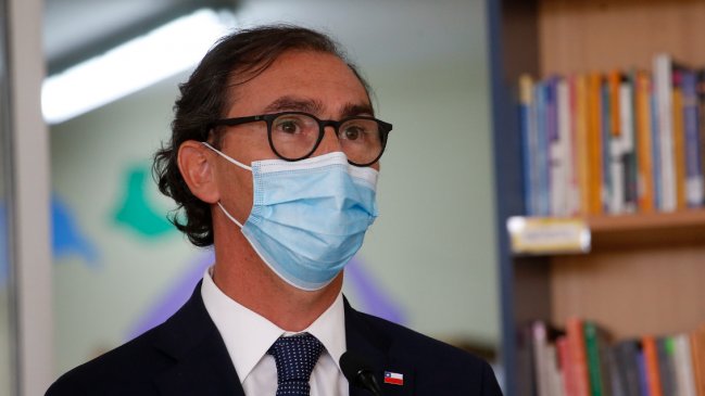 Ministro de Educación por clases presenciales: Desconexión que tiene el Colegio de Profesores es muy fuerte