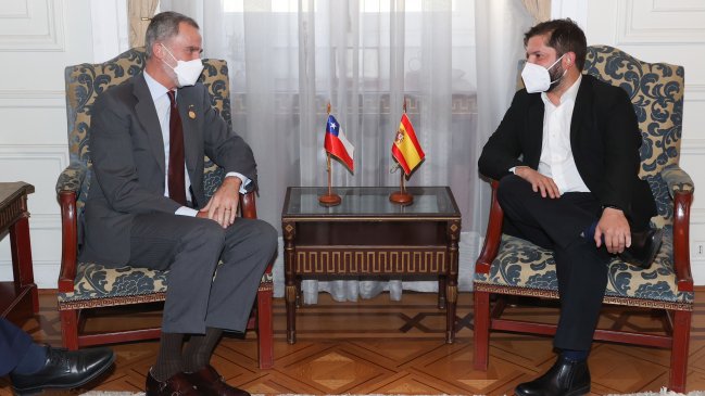 Casa Real Española respondió a reclamo de Boric por retraso de Felipe VI