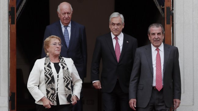 Ex Presidentes no serán invitados a la entrega de la propuesta de nueva Constitución