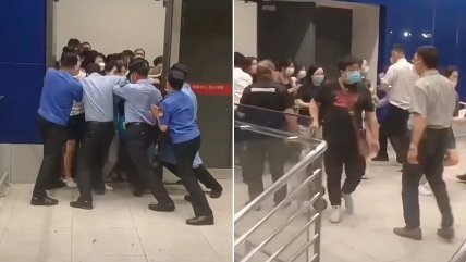   China: Pánico colectivo en tienda tras anunciarse confinamiento por caso Covid 