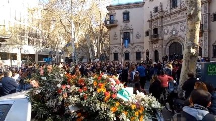   A viva voz, mendocinos despiden a 