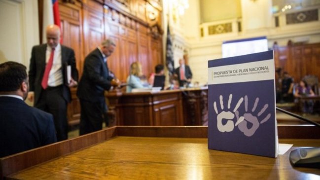 Gobierno y Senado acordaron avanzar en un plan nacional para enfermedades raras