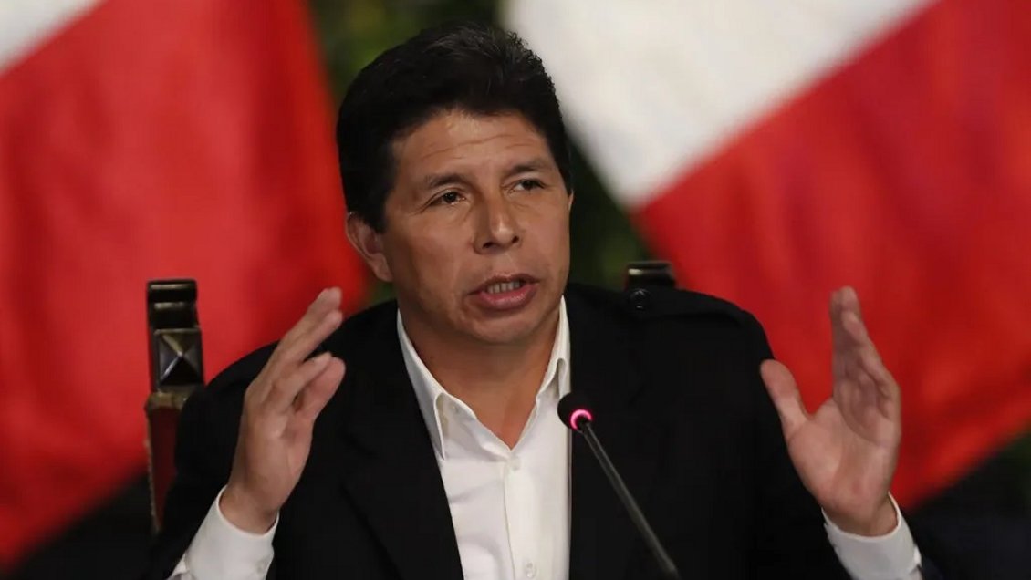 Castillo disuelve el Congreso e instaura un Gobierno de emergencia en Perú Castillo disuelve el Congreso e instaura un Gobierno de emergencia en Perú