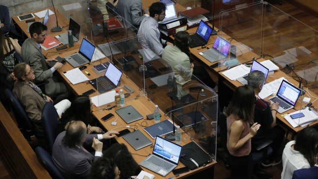 Caso licencias médicas: Fiscalía acusa perjuicio fiscal sobre 700 mil millones de pesos