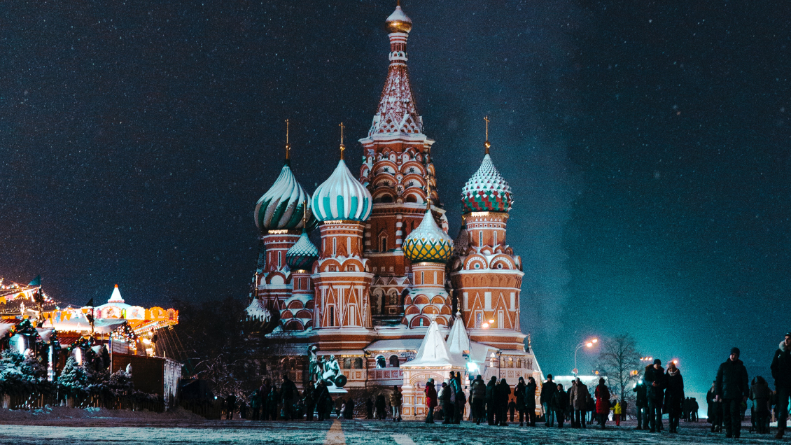 Pese a 10 meses de guerra y sanciones, la economía rusa se contrajo solo 2,5% en 2022, según Putin