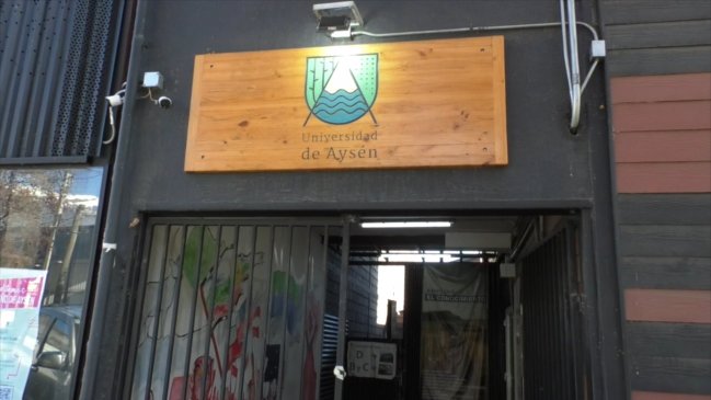 Alumnos de la Universidad de Aysén llevan una semana en paro