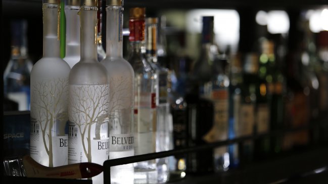 Botillerías acusan agresiones y amenazas de muerte por exigencia de cedula de identidad