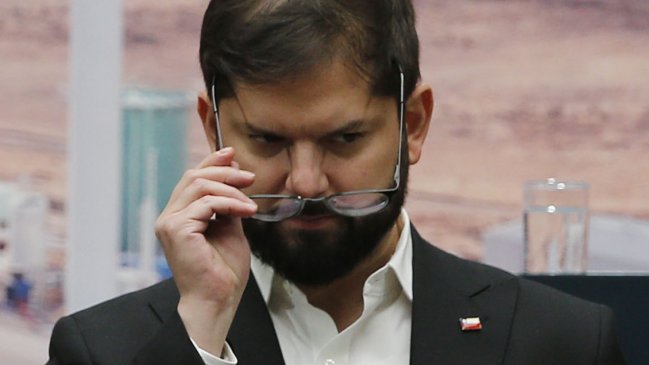 ¿Quién grabó a Boric? Los 18 parlamentarios que estuvieron en la reunión del audio filtrado