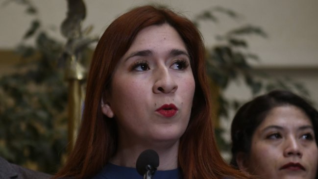 Presionada por moción de censura, Catalina Pérez suspendió su participación en mesa de la Cámara