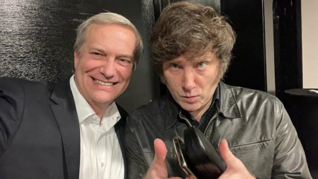 Precandidato argentino Javier Milei se reunió con Kast en medio de su visita a Chile
