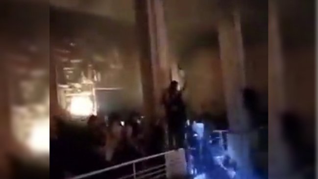 Iraquíes incendian la embajada sueca en Bagdad en venganza por quema de ejemplares del Corán en Estocolmo