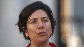 Contraloría reprochó a ministra por no abstenerse, en Gobierno de Piñera, de evaluación a empresa donde trabajó Contraloría reprochó a ministra por no abstenerse, en Gobierno de Piñera, de evaluación a empresa donde trabajó