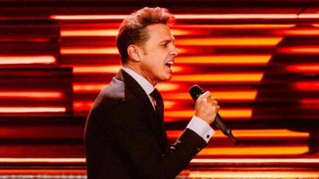 Por tercera noche consecutiva, Luis Miguel presenta problemas en su voz
