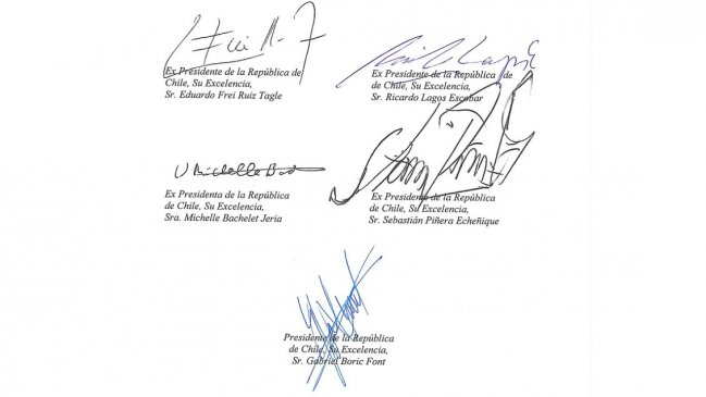 Firmado por Frei, Lagos, Bachelet, Piñera y Boric: 