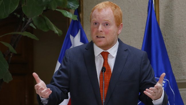 Rojo Edwards: El A Favor implicaría hasta una década de incertidumbre