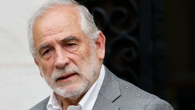 Oposición concretó acusación constitucional contra Carlos Montes