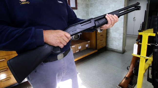 Hombre disparó con escopeta de perdigones a niña de dos años en Cerro Navia