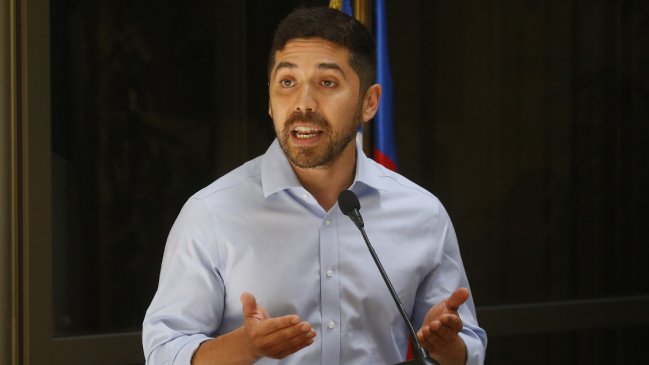 Líder de comisión que vota reforma previsional descartó renunciar por encuentro con Zalaquett