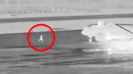 Desesperado tras perder su avión, hombre ingresó a la pista y murió succionado por una turbina