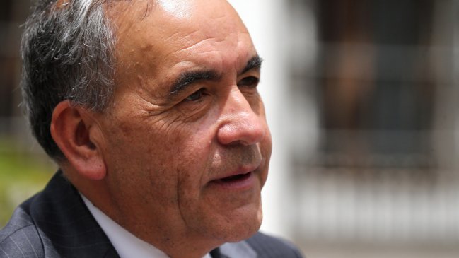 Senador Espinoza cuestionó avance de la ley corta de isapres: 