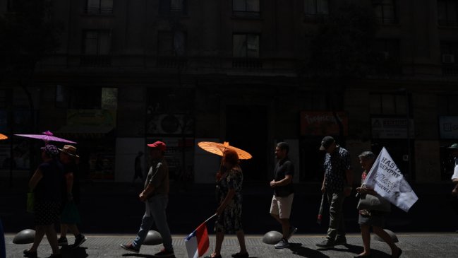 Hasta seis horas en la fila: Multitud despide a Sebastián Piñera