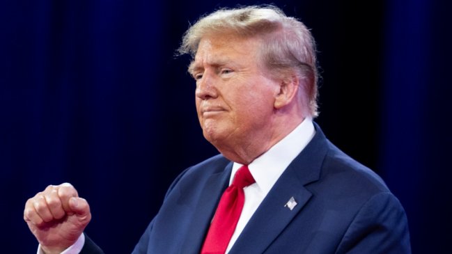 Trump fue eliminado de primarias en Illinois por su rol en asalto al Capitolio