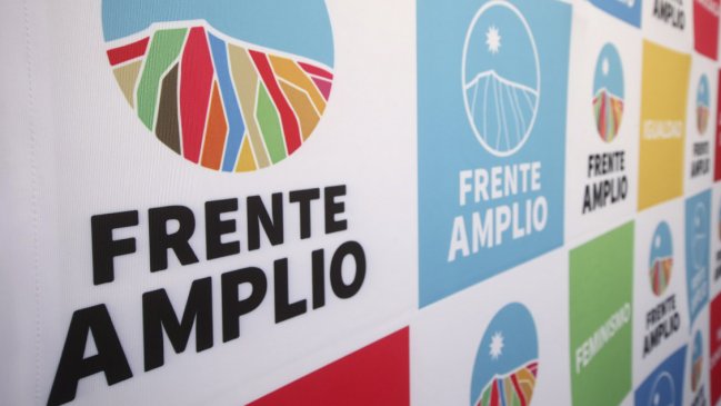 Militantes de Convergencia Social y Revolución Democrática aprobaron fusión en partido único